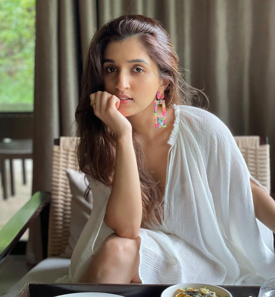 निधि शाह