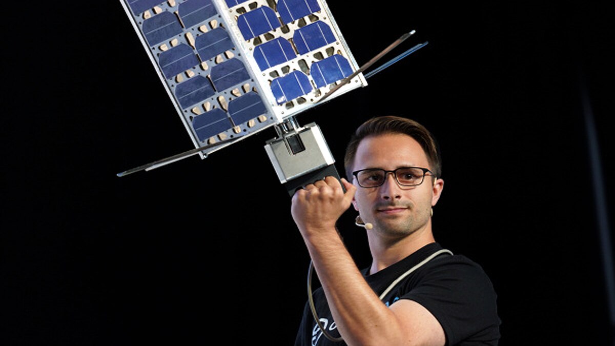 Refueling Station Tenzing Tanker