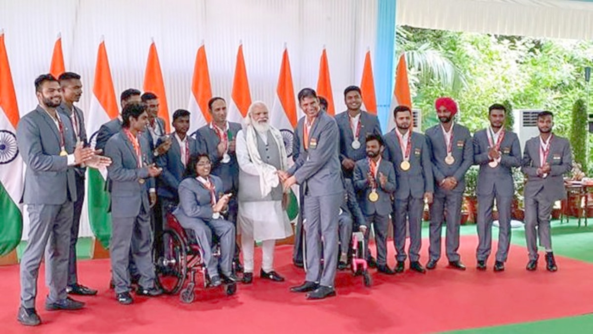 PM Modi with indian contingent
