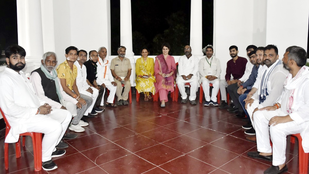 Priyanka Gandhi Congress photo session