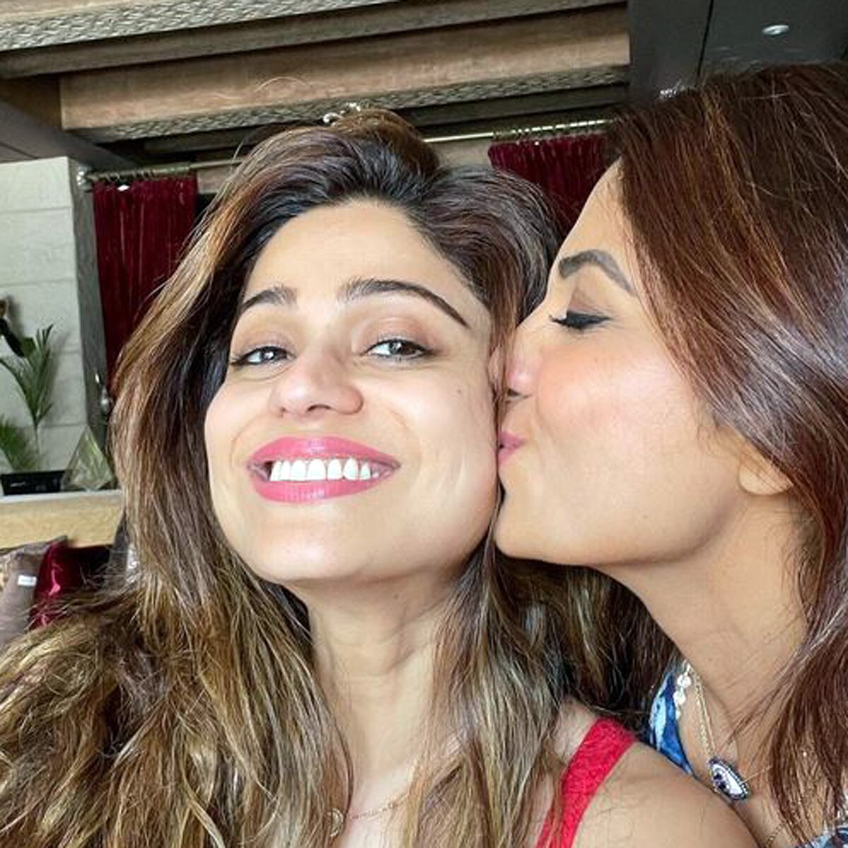 शिल्पा और शमिता