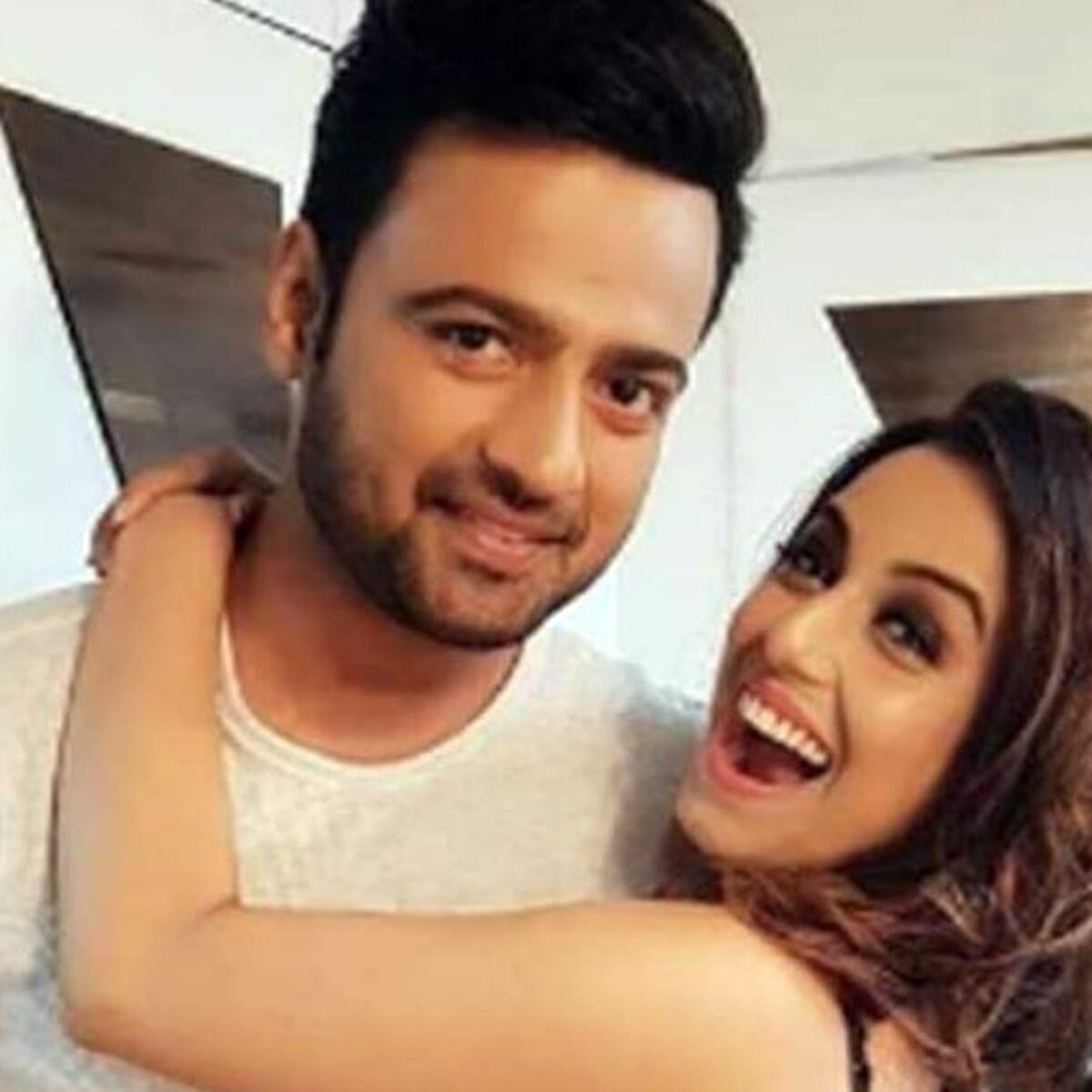 सृष्टि रोड़े