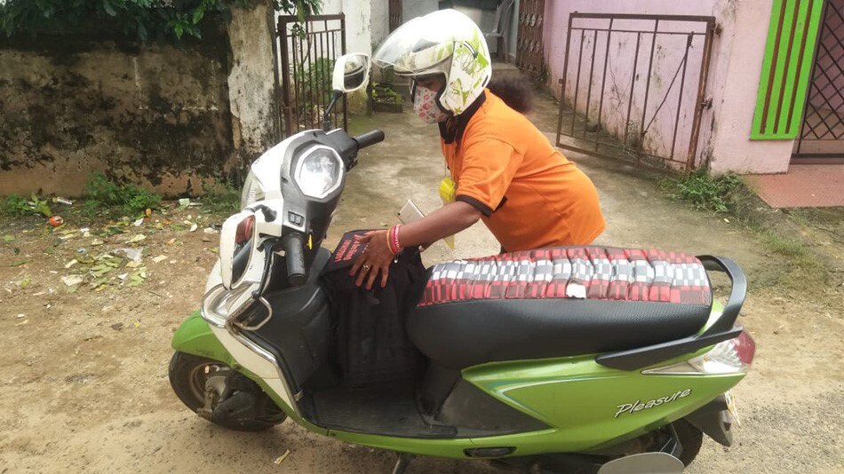 Ex nurse turn swiggy delivery woman (aajtak.in)