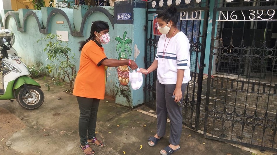 Ex nurse turn swiggy delivery woman (aajtak.in)