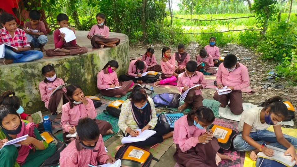 गोंडा का एक उच्च प्राथमिक विद्यालय (aajtak.in)