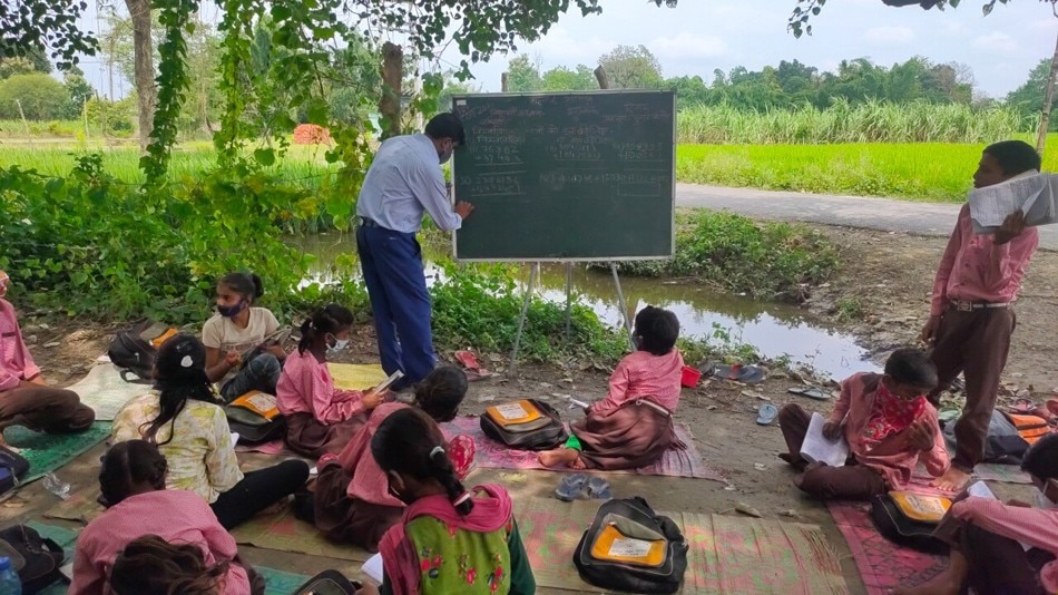 गोंडा का एक उच्च प्राथमिक विद्यालय (aajtak.in)