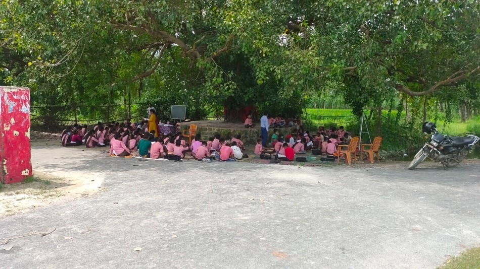 गोंडा का एक उच्च प्राथमिक विद्यालय (aajtak.in)