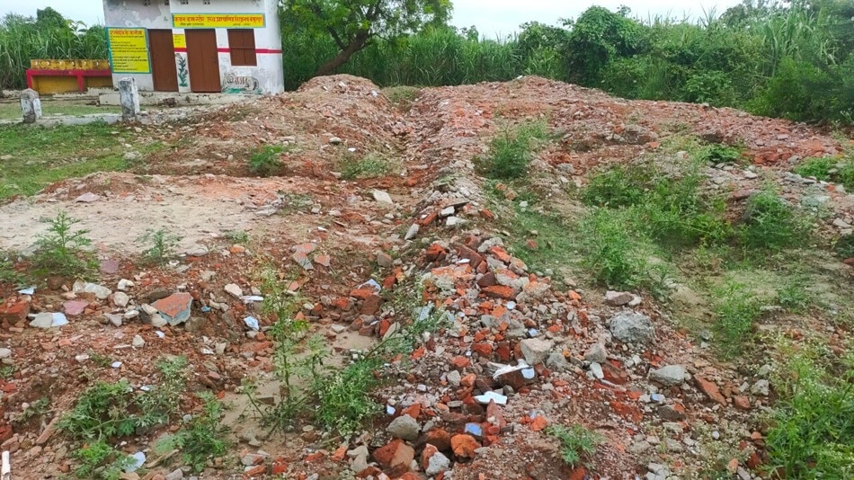 गोंडा का एक उच्च प्राथमिक विद्यालय (aajtak.in)