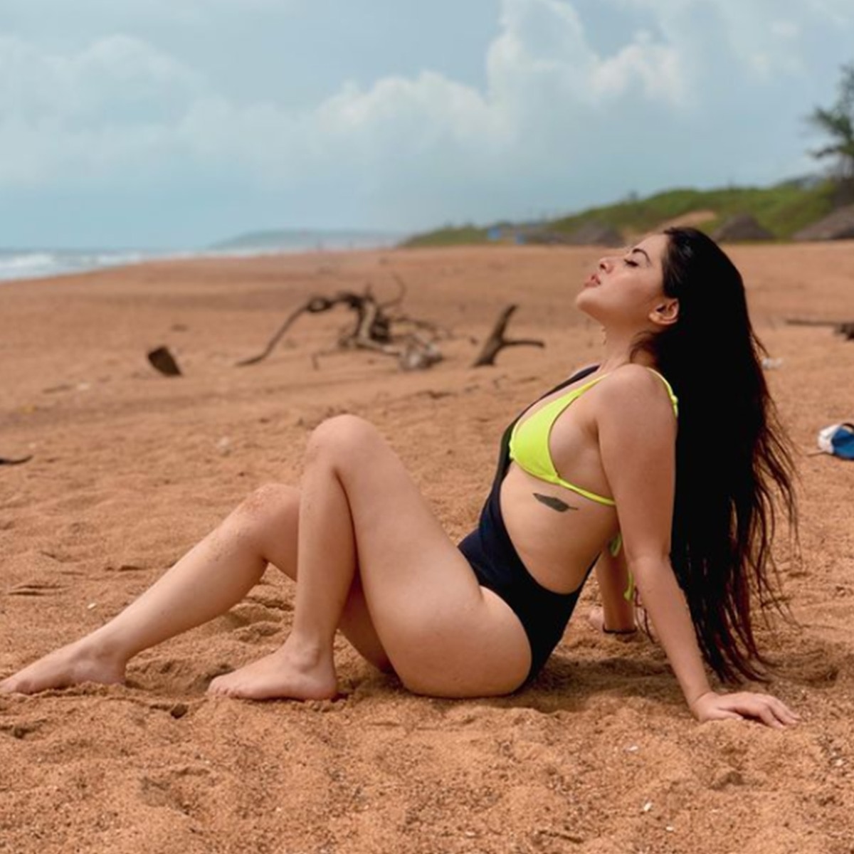 उर्फी जावेद