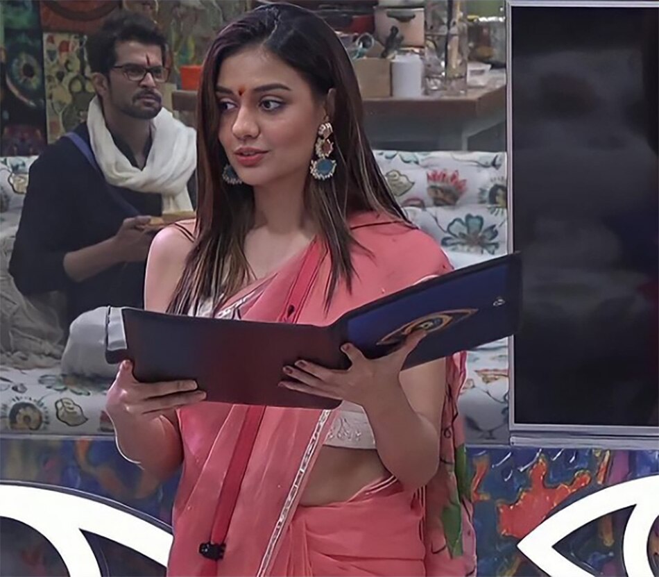 दिव्या अग्रवाल