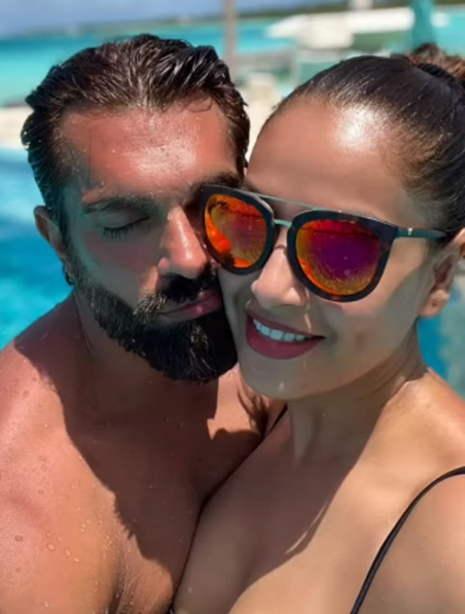  बिपाशा बसु- करण सिंह ग्रोवर