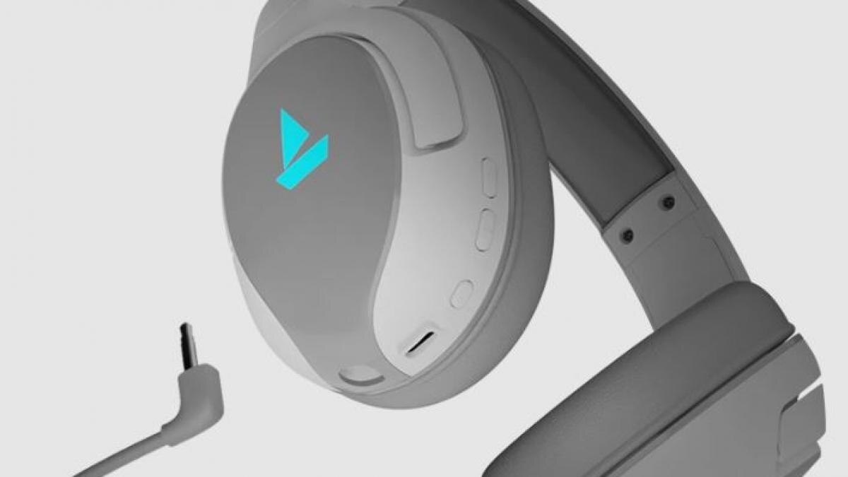 boAt Immortal IM1300