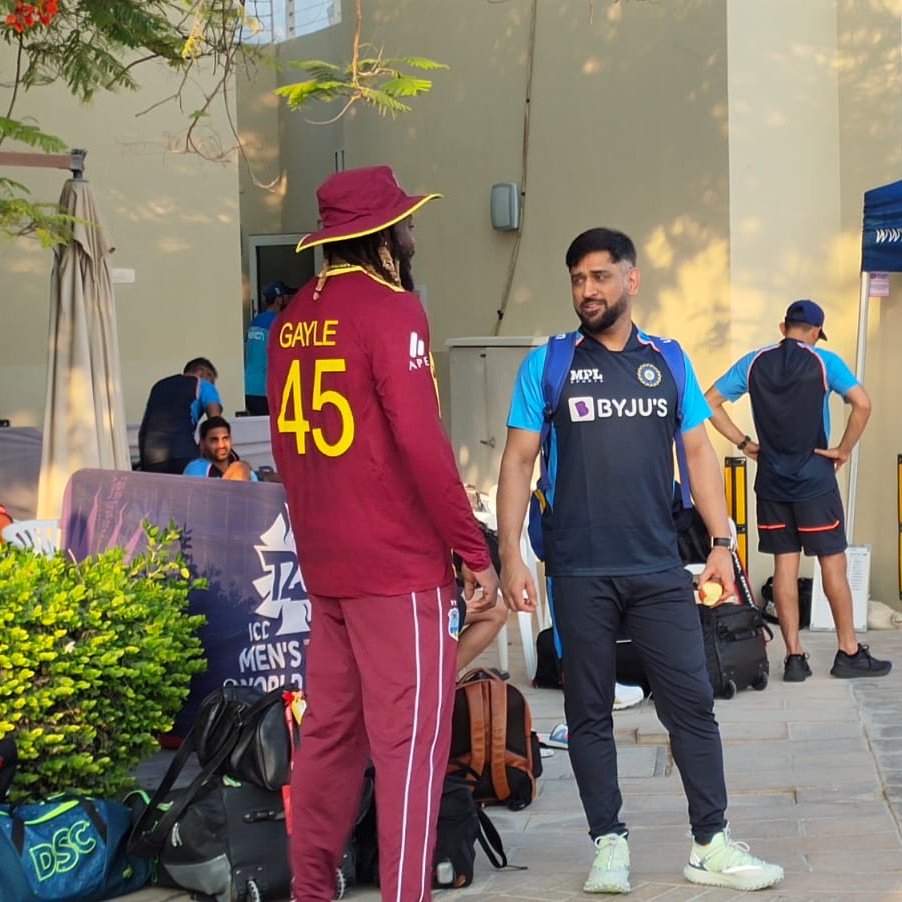 gayle dhoni meeting