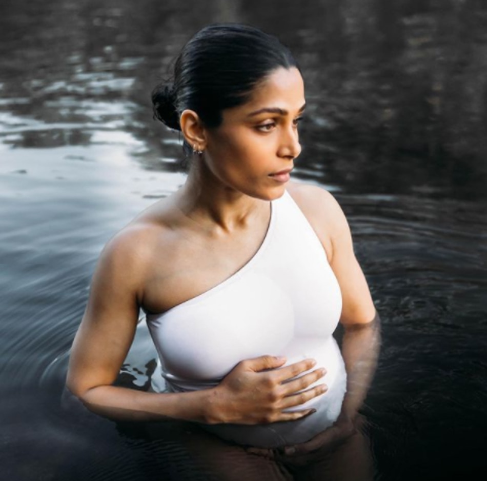 फ्रीडा पिंटो 