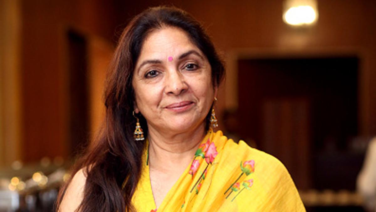 बचपन में Neena Gupta हुई थीं शोषण का शिकार, बोलीं 'डर के मारे मां को नहीं बताया'