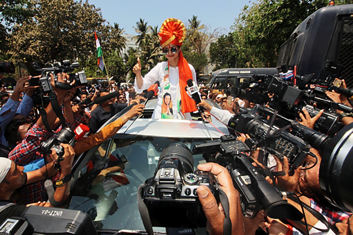 उर्मिला मतोंडकर