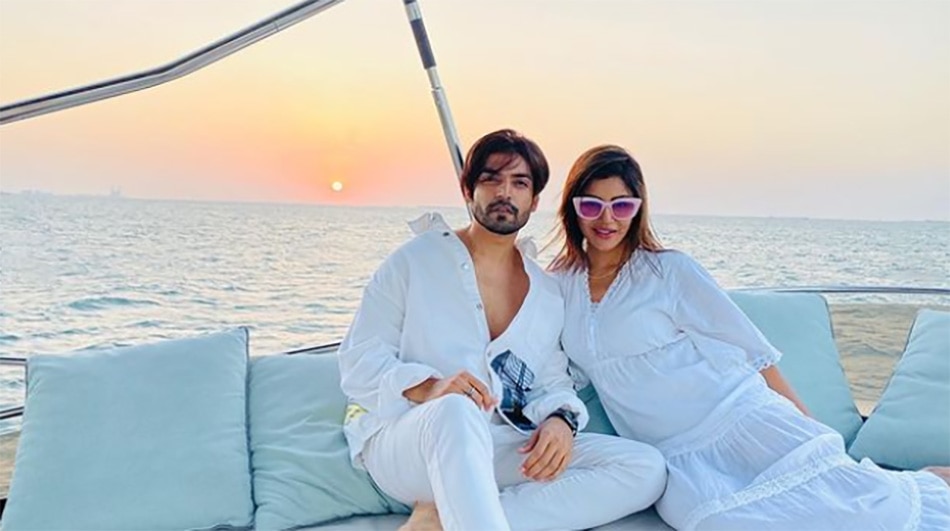 देबिना-गुरमीत  