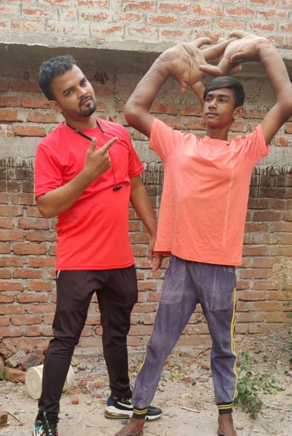 'जैसा हूं खुश हूं'