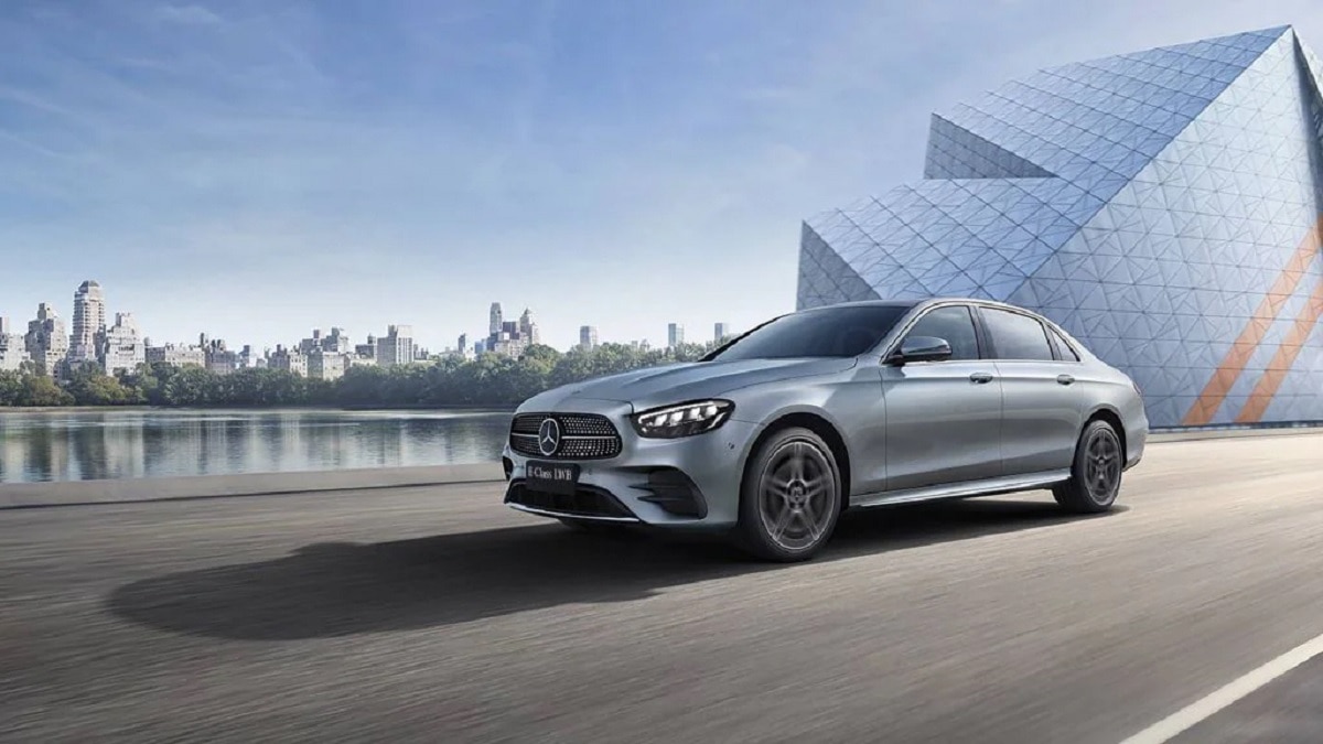 Mercedes-Benz के इस मॉडल की सुपर सेल