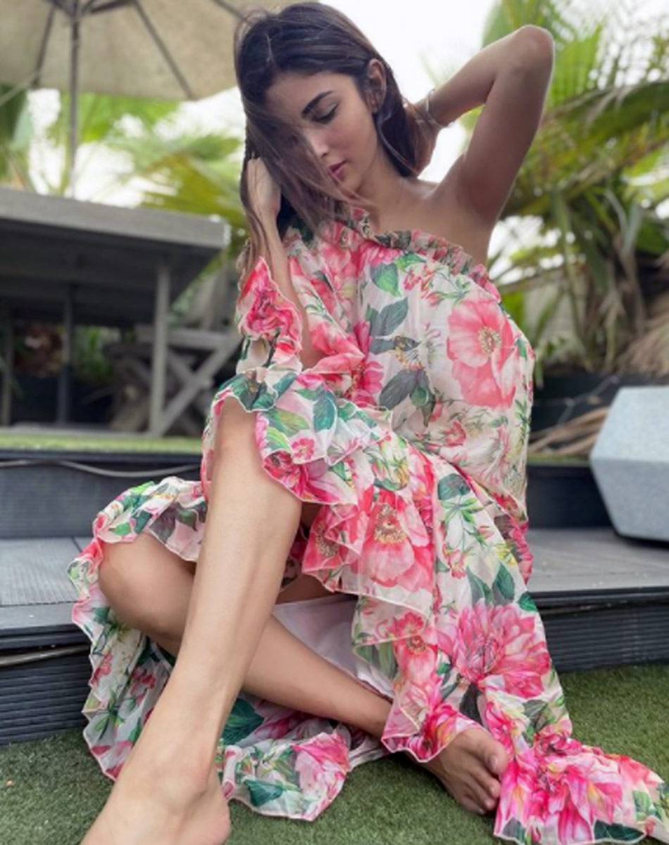 मौनी रॉय