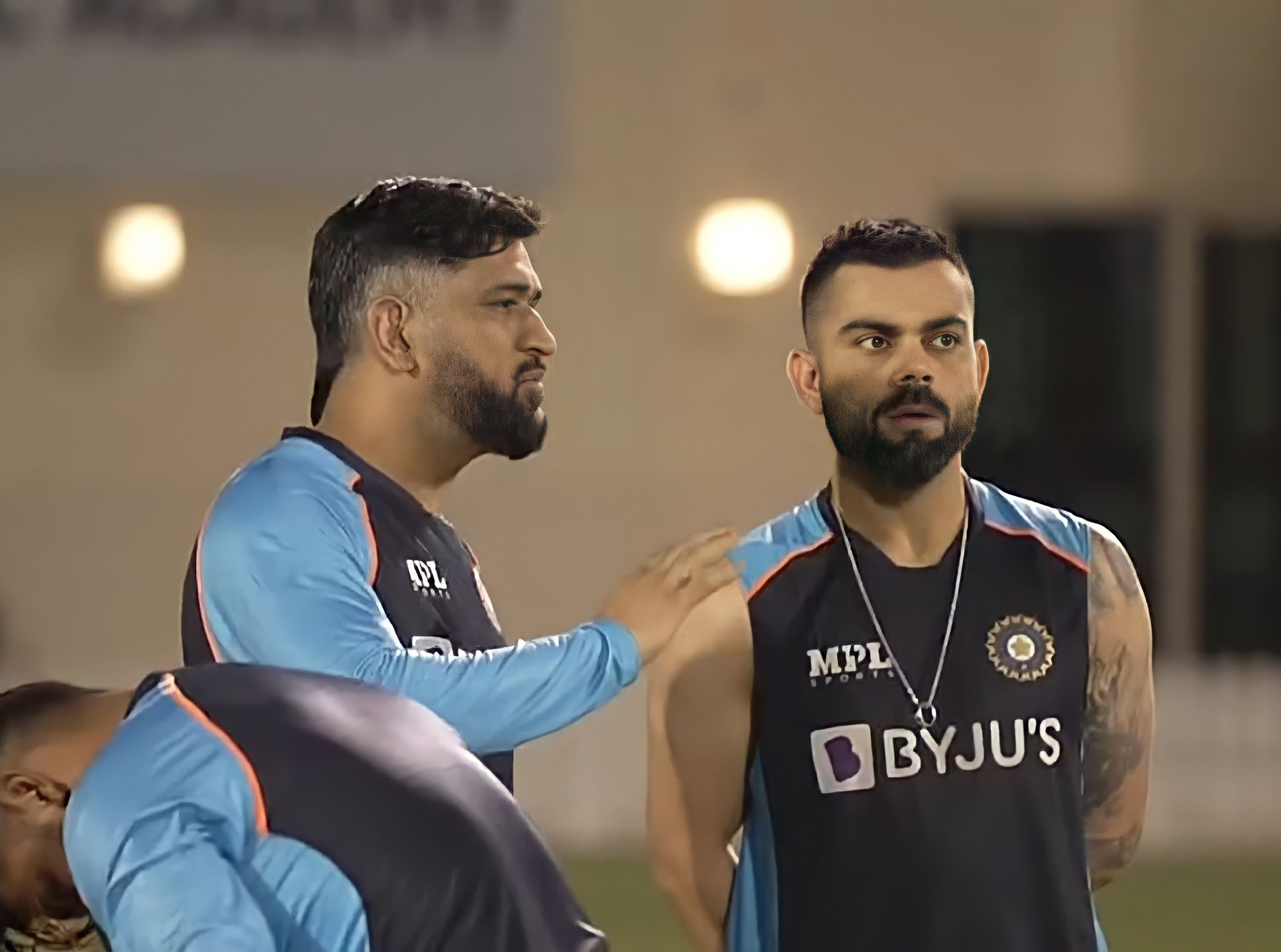 ms dhoni virat kohli