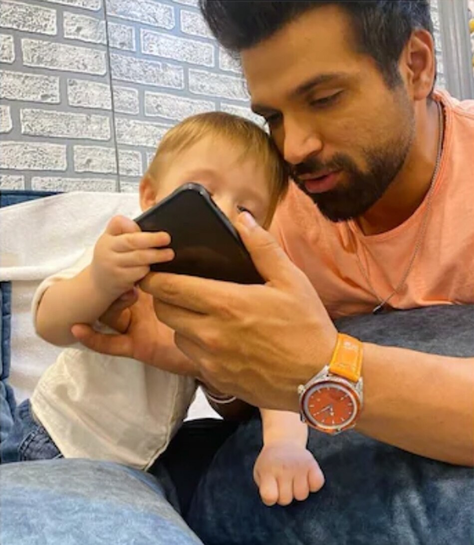 ऋत्व‍िक धनजानी-सूफी 