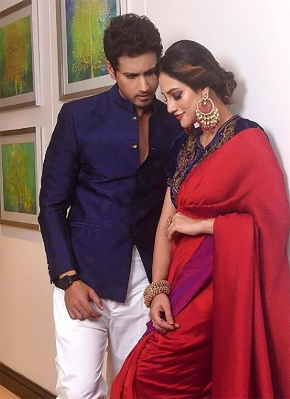 नुसरत जहां, यश दासगुप्ता