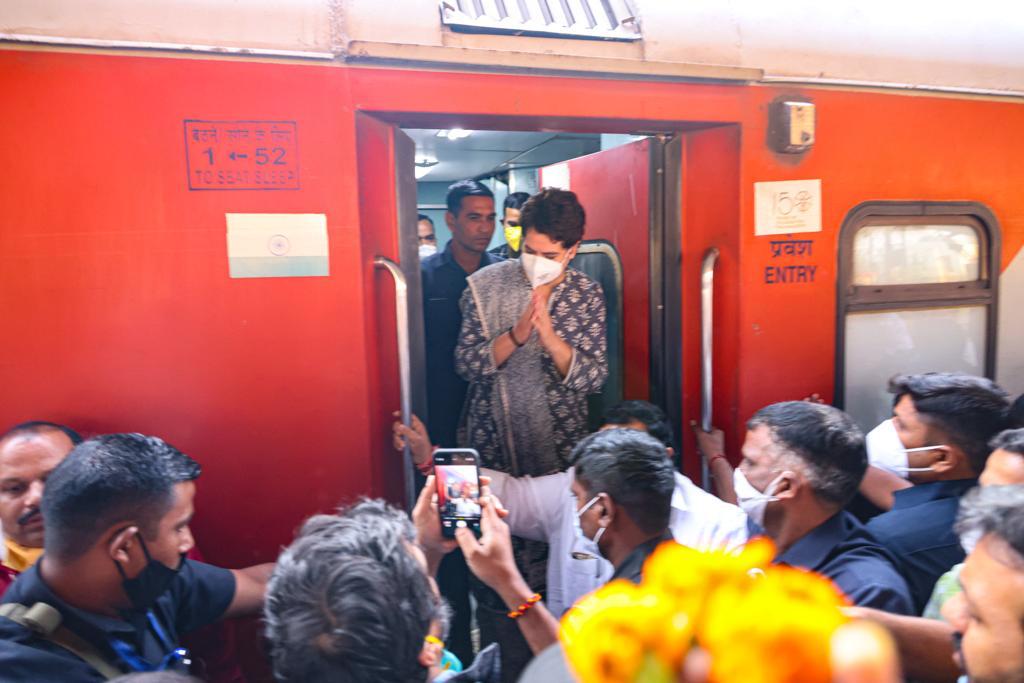  प्रियंका गांधी वाड्रा