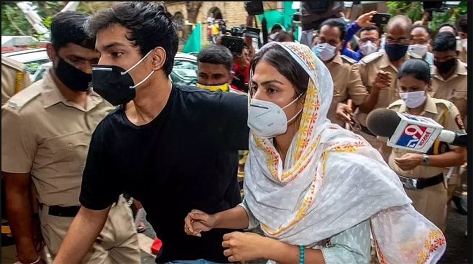 रिया चक्रवर्ती