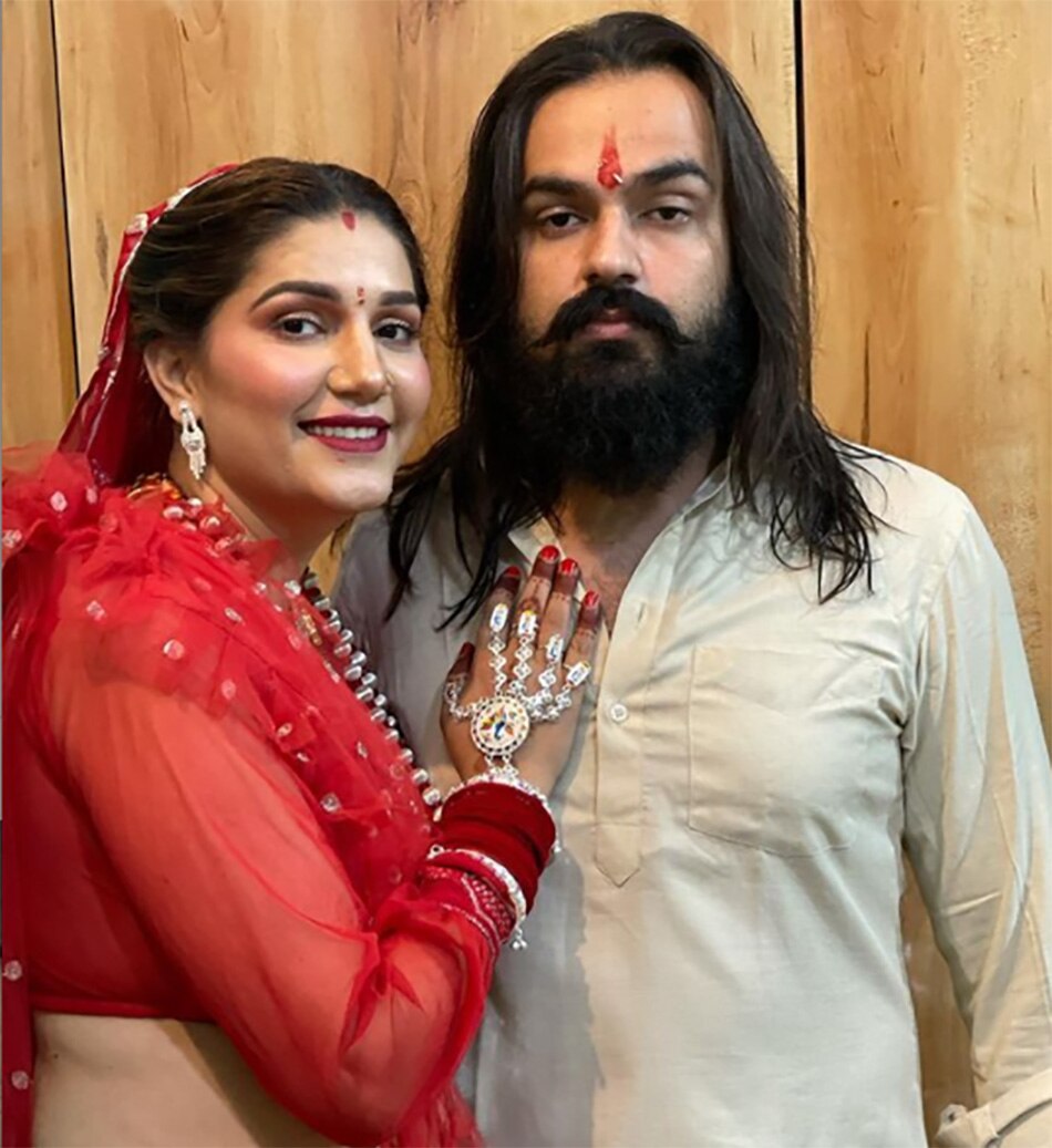 सपना चौधरी-वीर साहू  