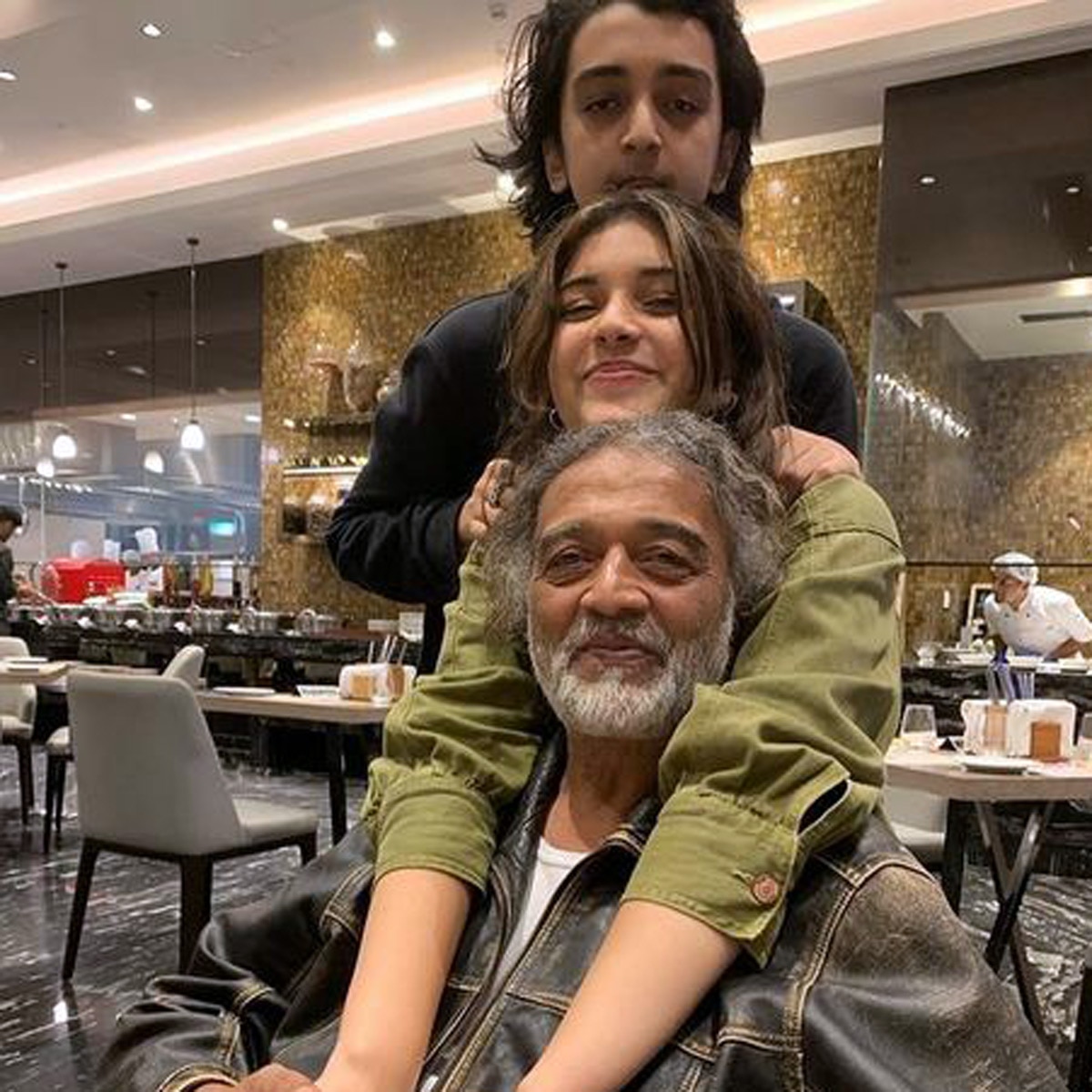 फैमिली संग लकी अली