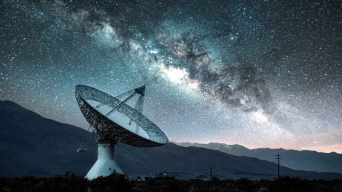 Strange Radio Waves Milky Way