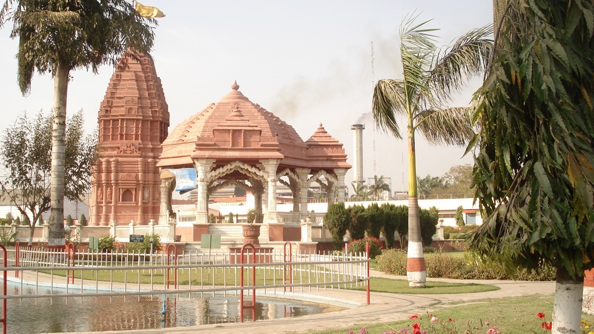 गोला टेंपल एंड चिमनी लखीमपुर खीरी 