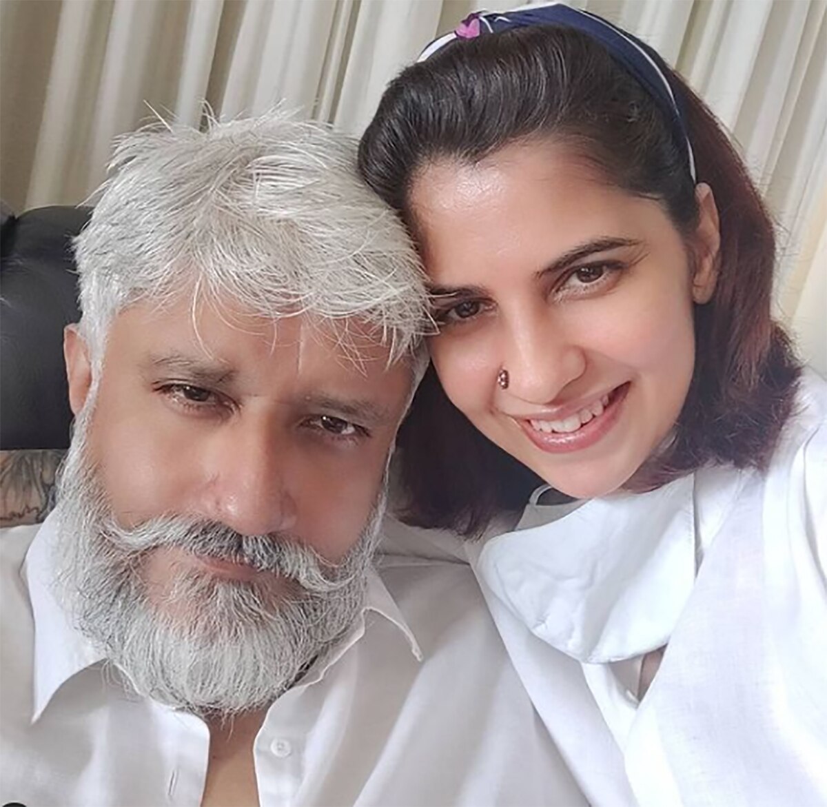 विक्रम भट्ट- श्वेतांबरी सोनी