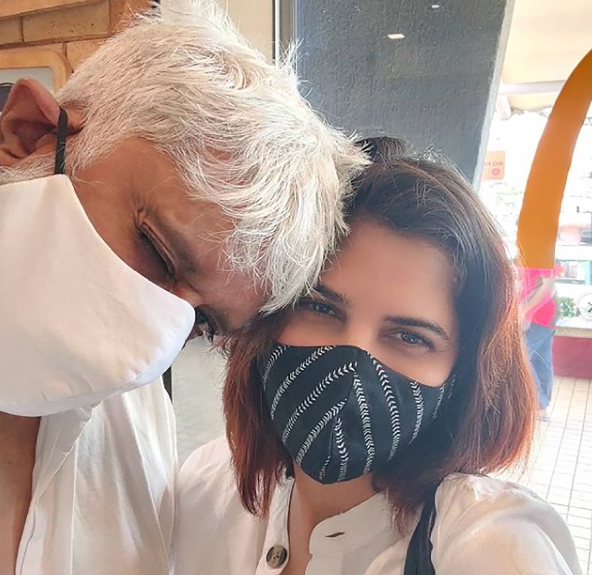 विक्रम भट्ट- श्वेतांबरी सोनी