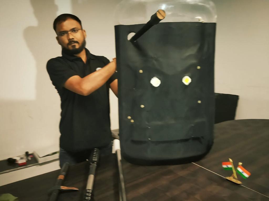 वज्र-त्रिशूल-भद्र-दंड-सैपर पंच