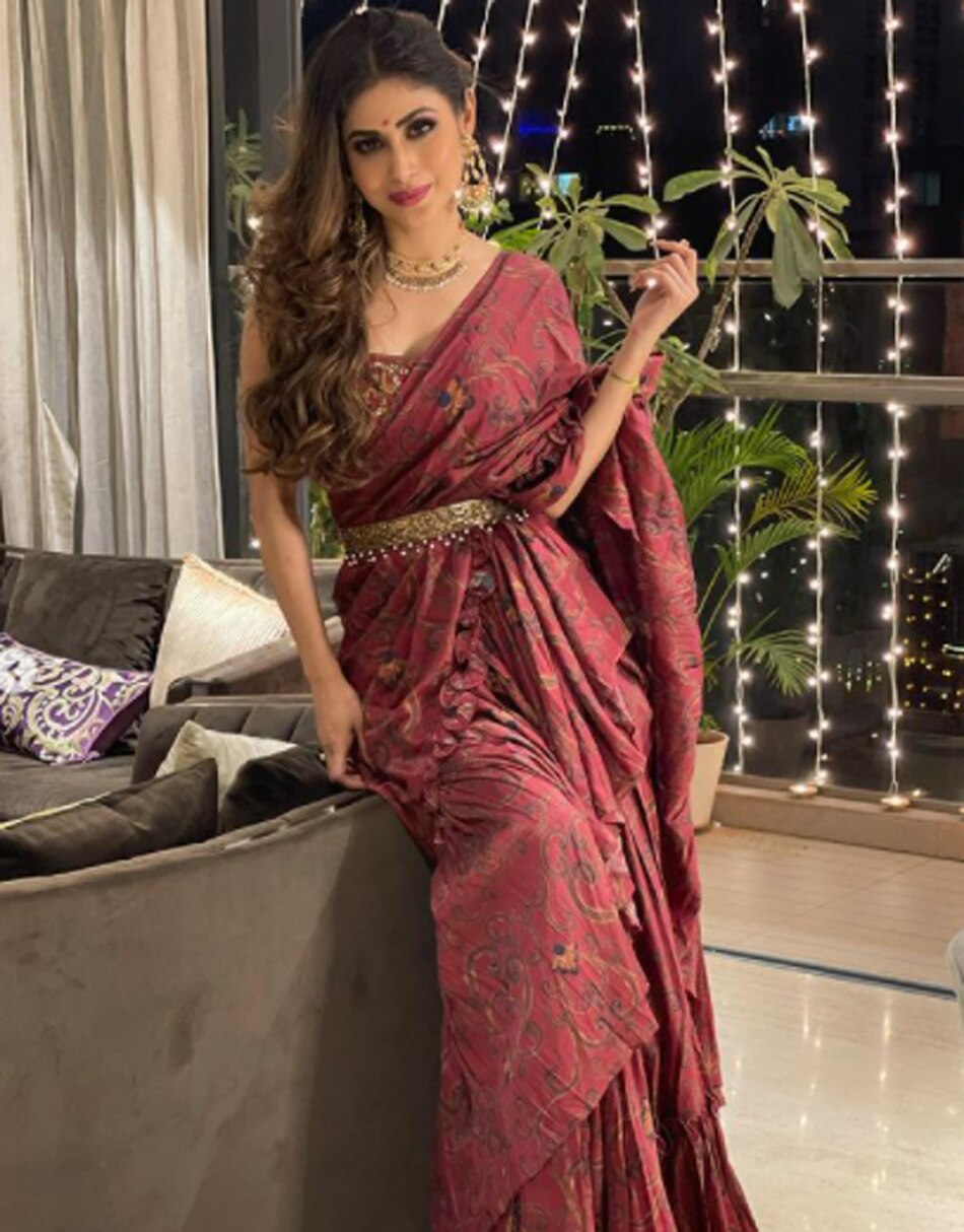  मौनी रॉय