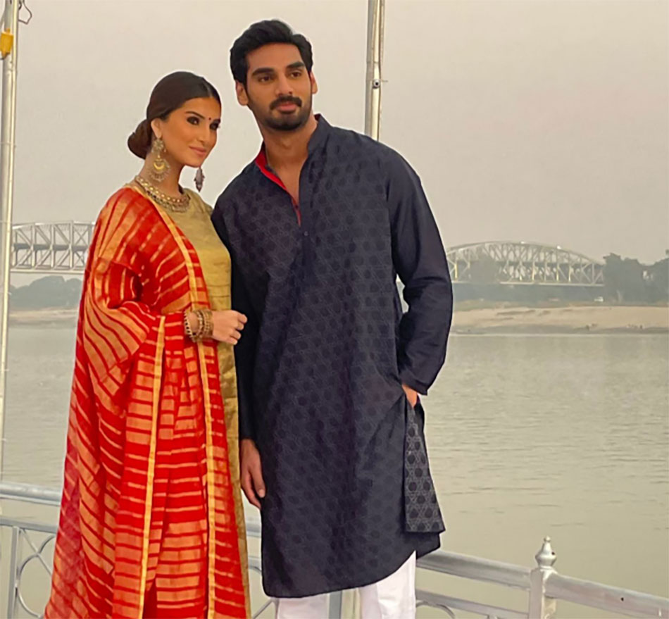 अहान शेट्टी और तारा सुतारिया