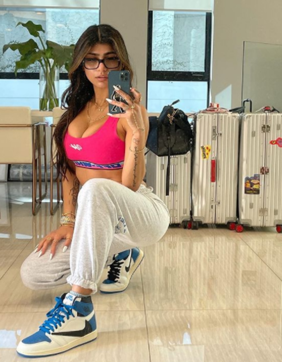 मिया खलीफा