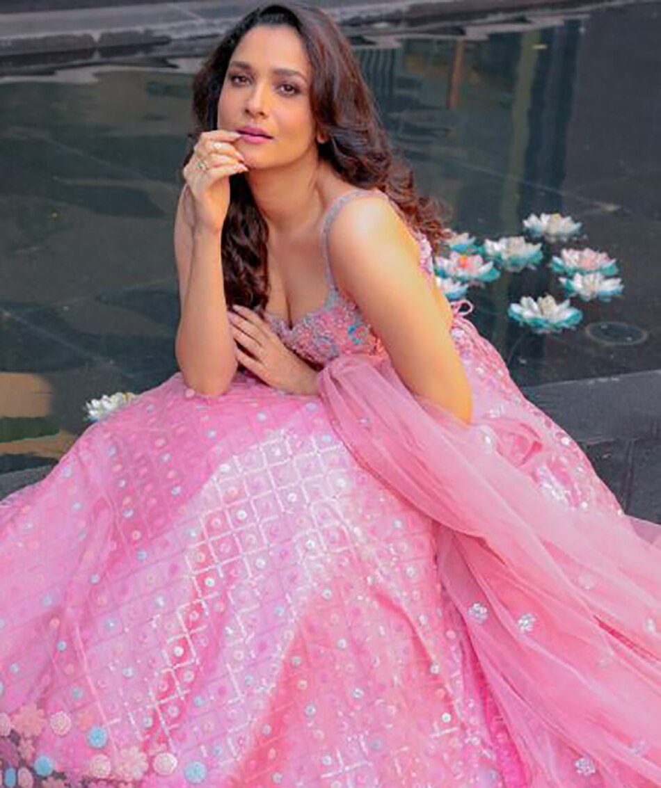 अंकिता लोखंडे