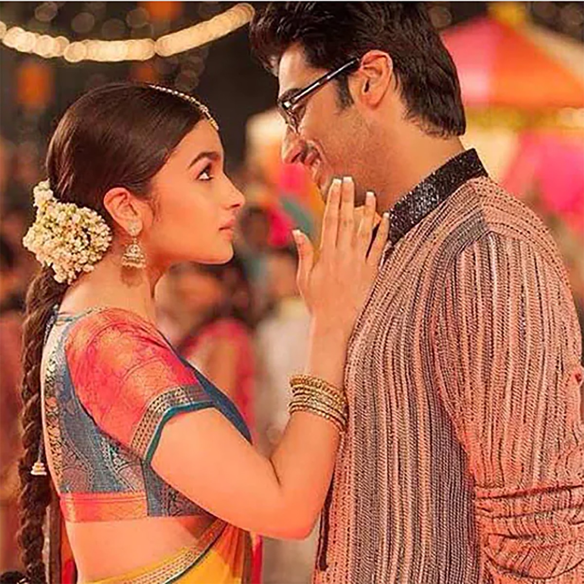 2 स्टेट्स