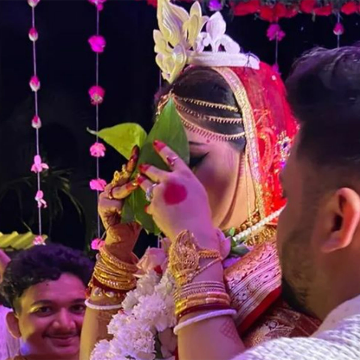  पूजा बनर्जी और कुणाल वर्मा