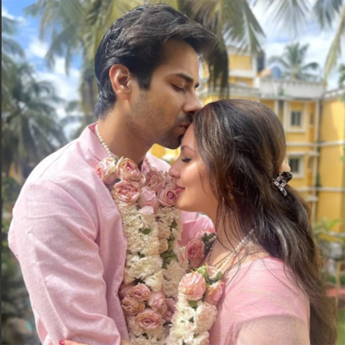  पूजा बनर्जी और कुणाल वर्मा