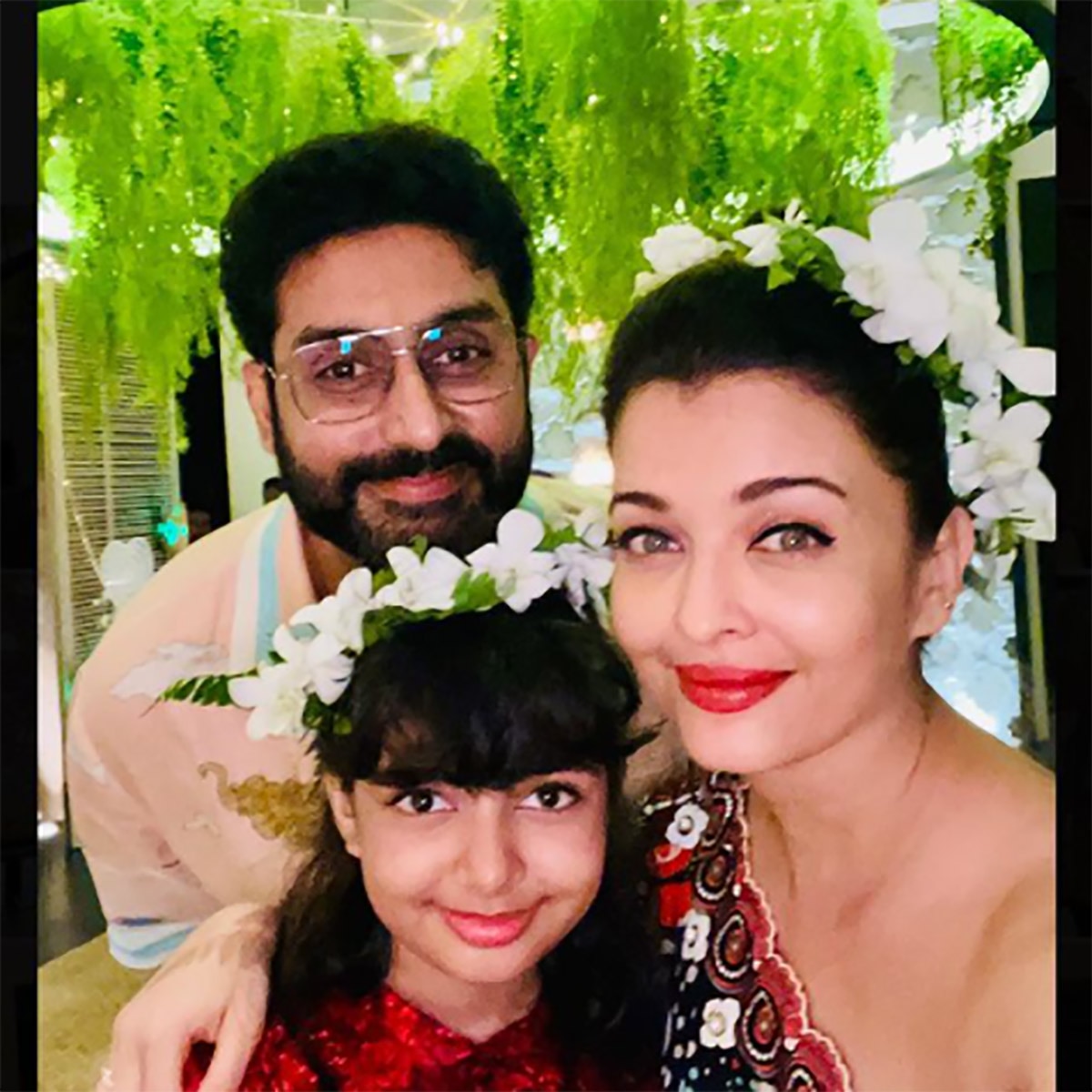 ऐश्वर्या-अभ‍िषेक-आराध्या  