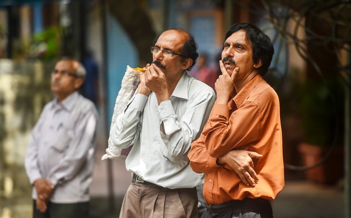 निवेश सलाहकार से राय लें