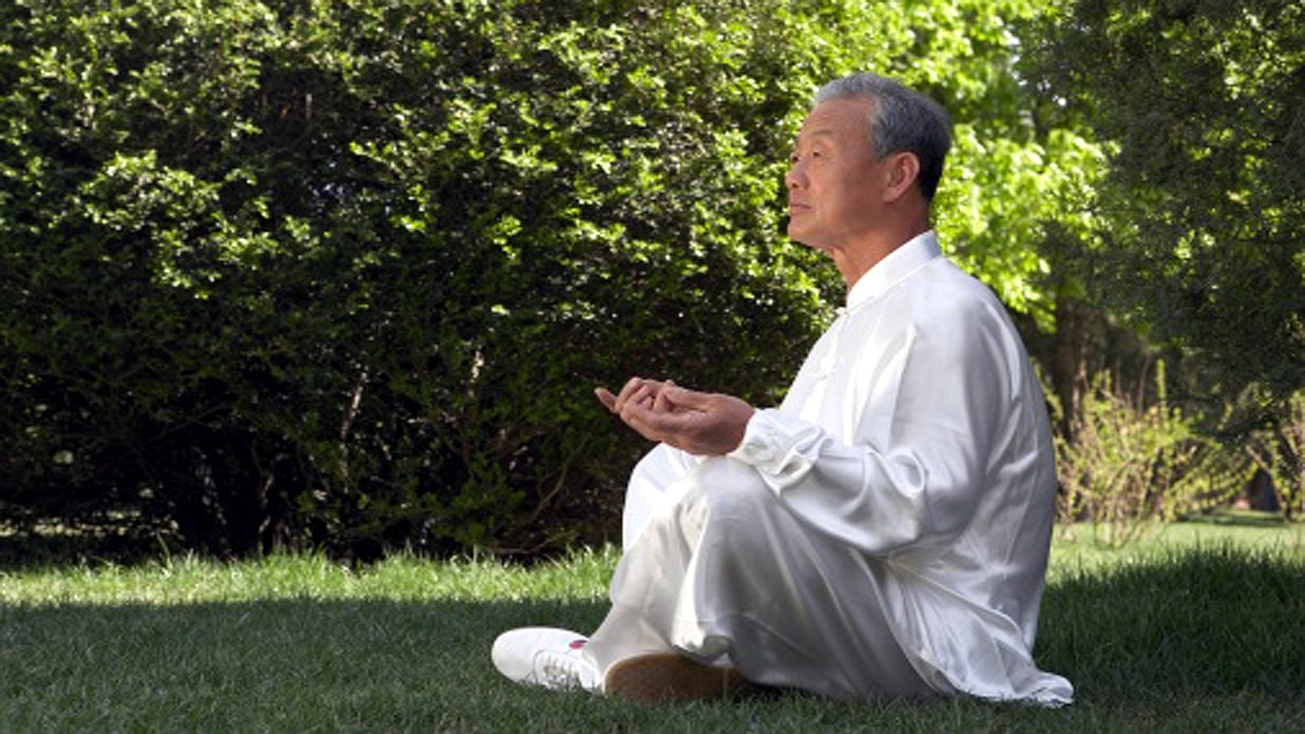 Silk 12.5 degree Cooler than cotton