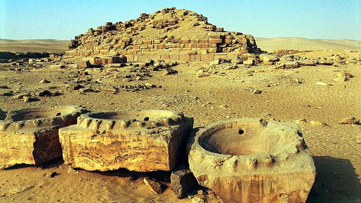 Sun temple Egypt Buried in Desert 4500 Years Old