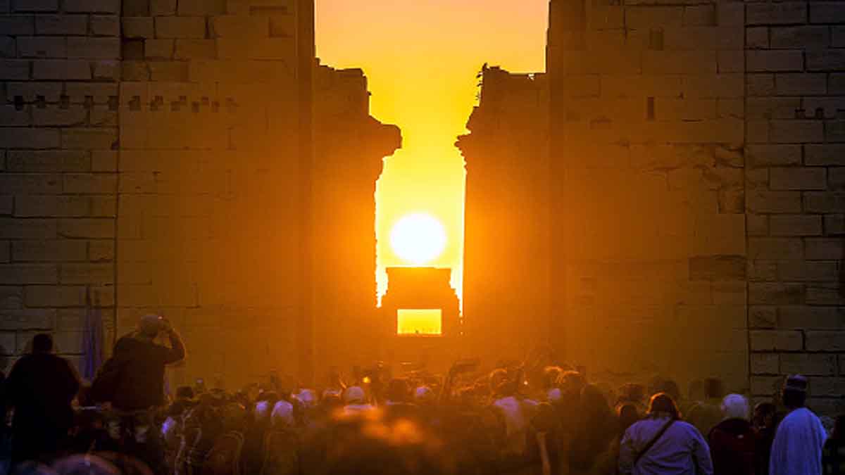 4500 Year old Sun temple Egypt
