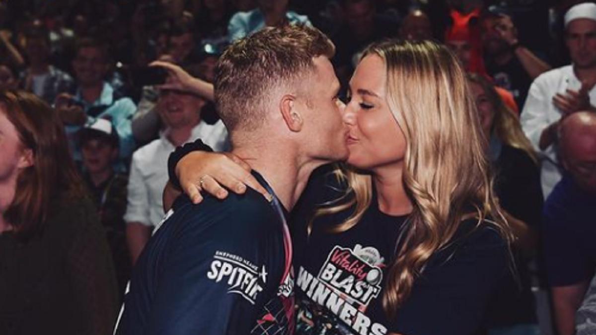 England के इस क्रिकेटर ने की टेनिस स्टार से सगाई, मनोविज्ञान में ग्रेजुएट हैं होने वाली वाइफ