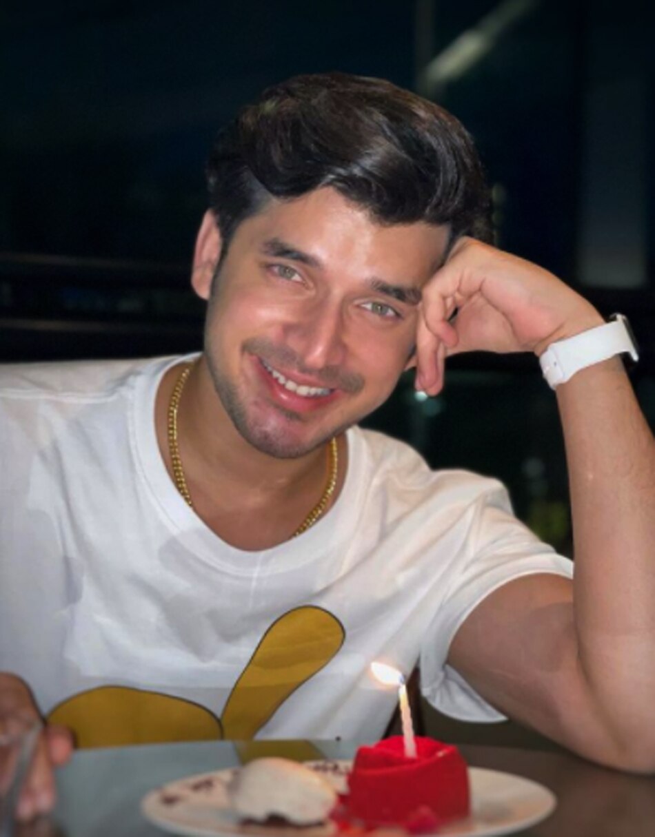 पारस कलनावत